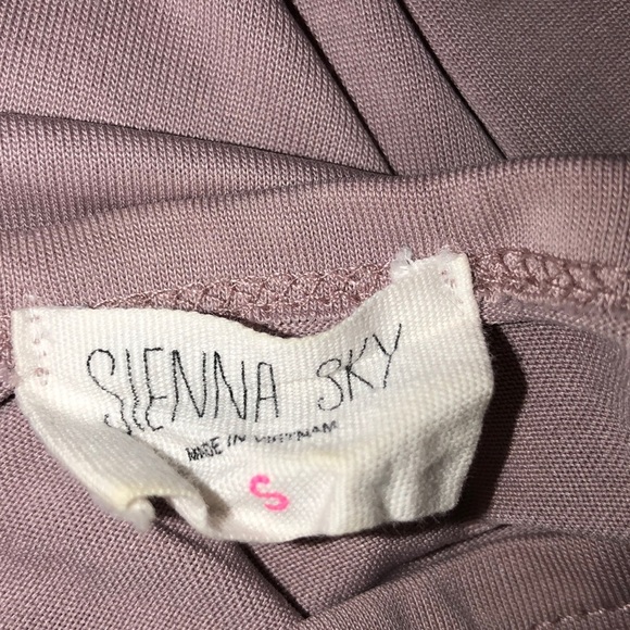 Sienna sky small light lavender ruffle sleeve top - Picture 3 of 4